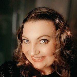 Meet your Posher, Layna